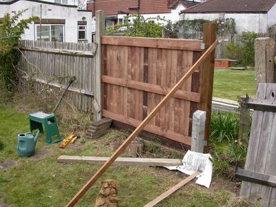 How to Maintain Wooden Fences